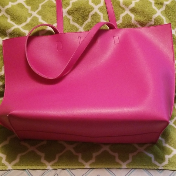 Vince Camuto tote - Picture 2 of 3